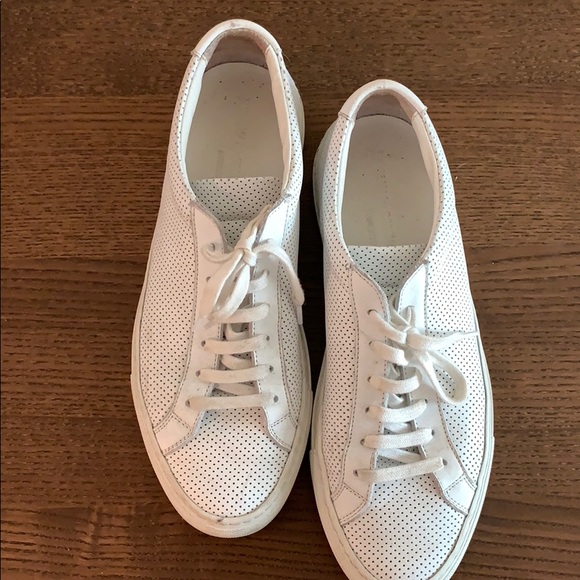 common projects perforated white